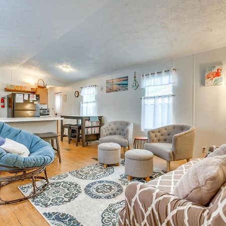 Bright Pensacola Home With Backyard - Pets Welcome! Kültér fotó