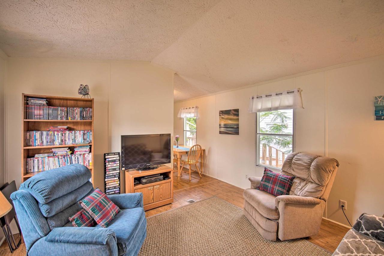 Bright Pensacola Home With Backyard - Pets Welcome! Kültér fotó