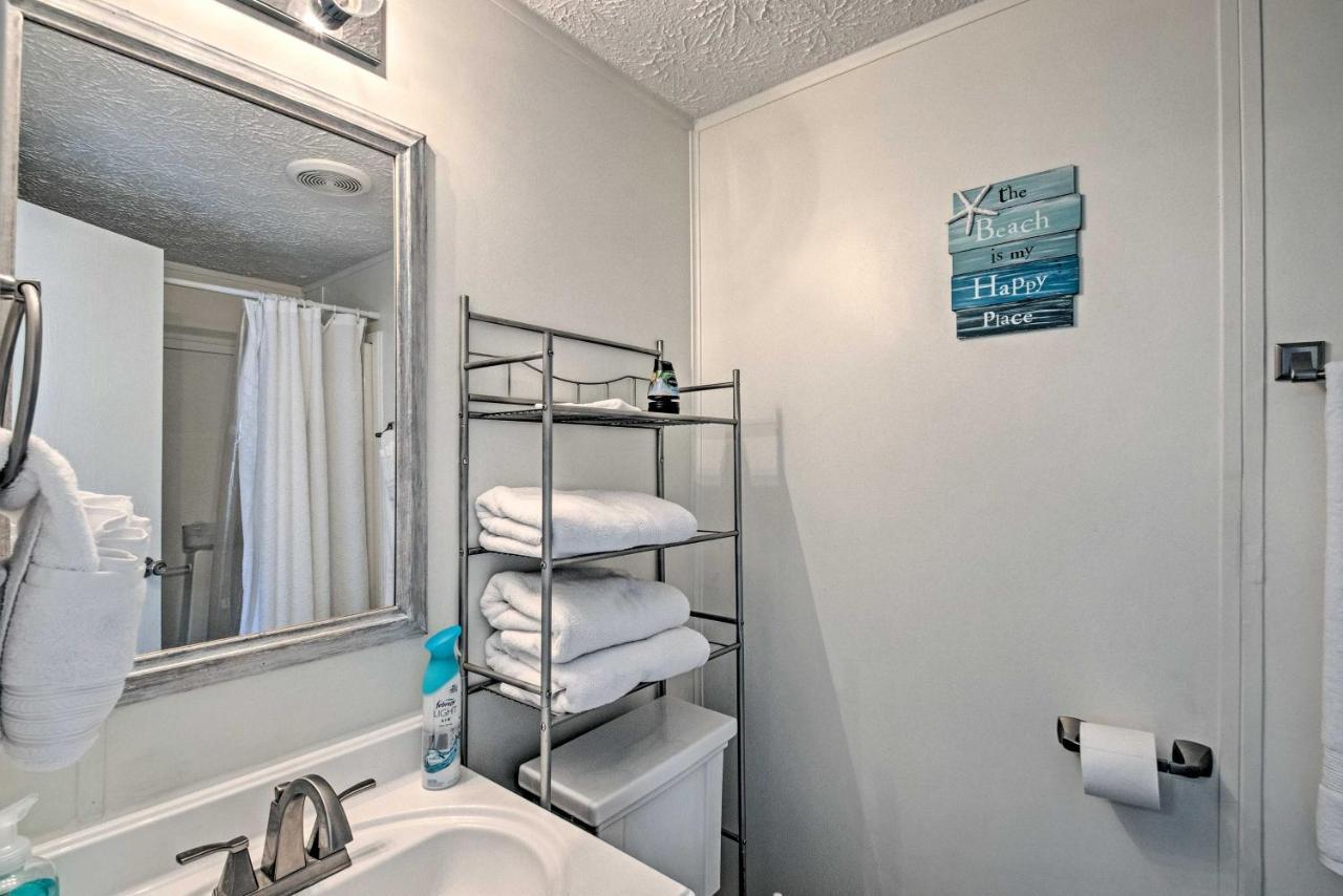 Bright Pensacola Home With Backyard - Pets Welcome! Kültér fotó