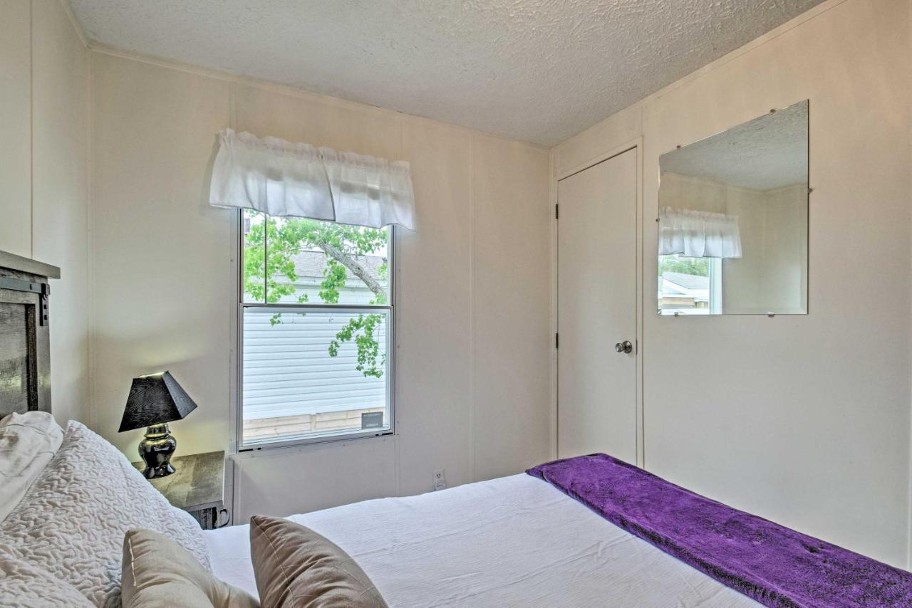 Bright Pensacola Home With Backyard - Pets Welcome! Kültér fotó