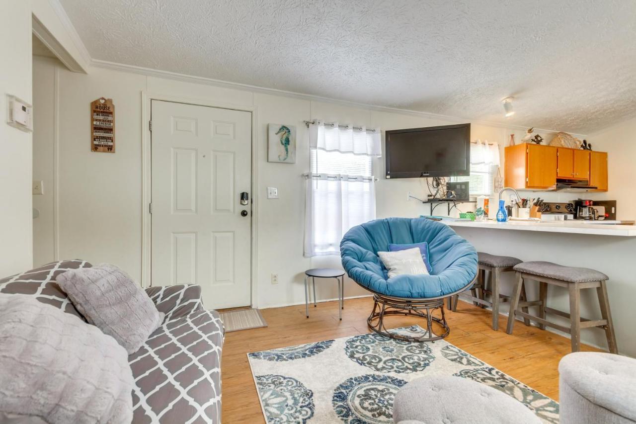 Bright Pensacola Home With Backyard - Pets Welcome! Kültér fotó