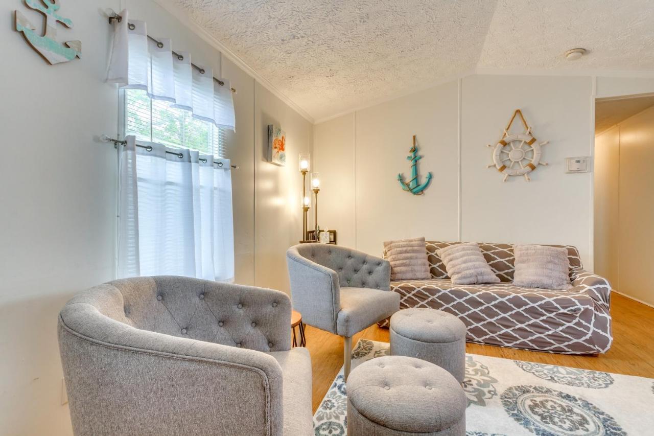 Bright Pensacola Home With Backyard - Pets Welcome! Kültér fotó