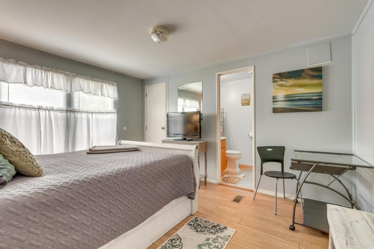 Bright Pensacola Home With Backyard - Pets Welcome! Kültér fotó